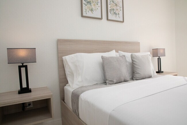 Building Photo - 14361 SW 31st St