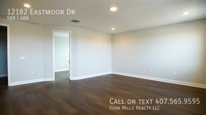 Building Photo - 12182 Eastmoor Dr