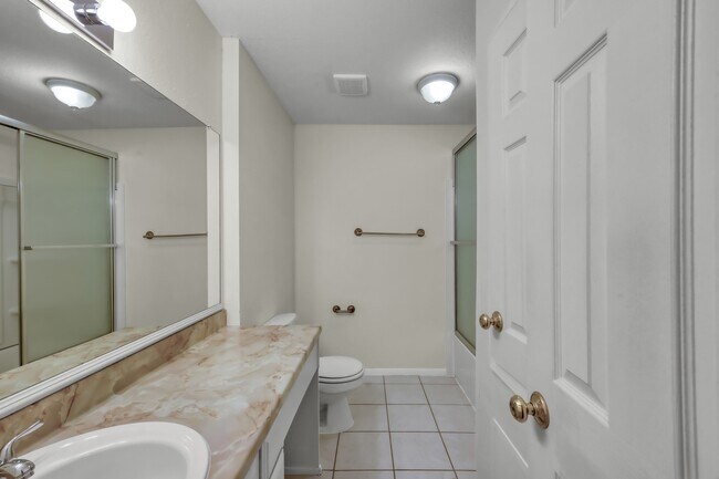 Building Photo - 26 Willowwood Cir