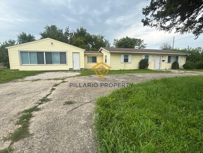Building Photo - 1112 Earhart St