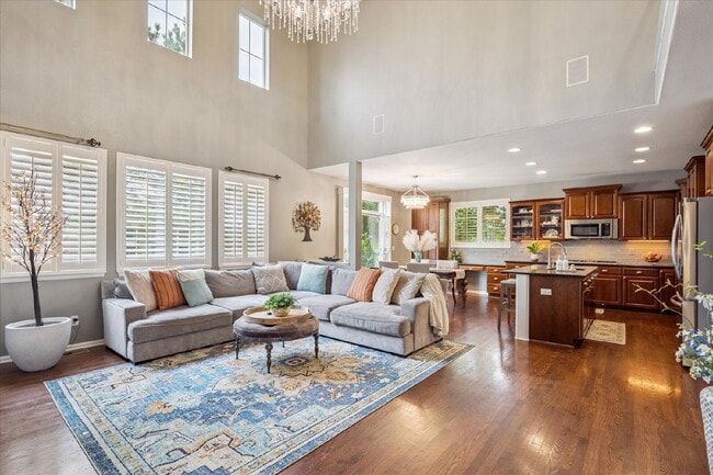 Building Photo - Golf-Course Retreat