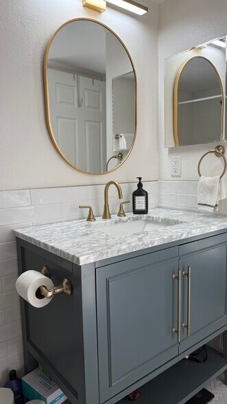 Building Photo - 90 S Highland Ave