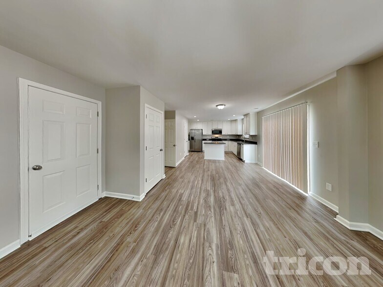 Building Photo - 2208 Ballingarry Dr