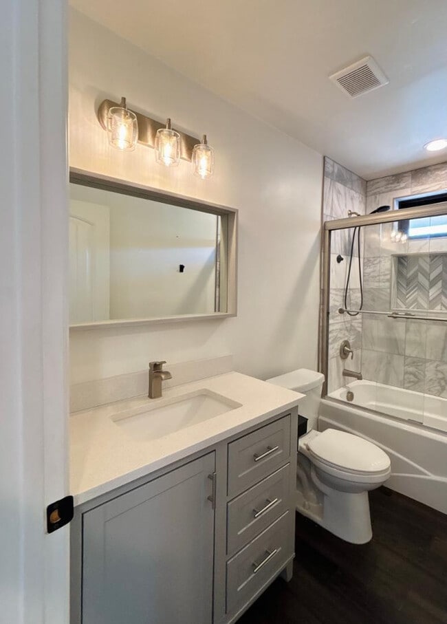 Building Photo - 1750 W Pearce Rd