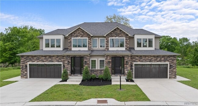 Primary Photo - 10 Bentley Dr