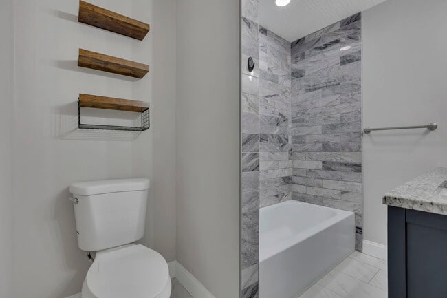 Building Photo - 1745 Sullivant Ave