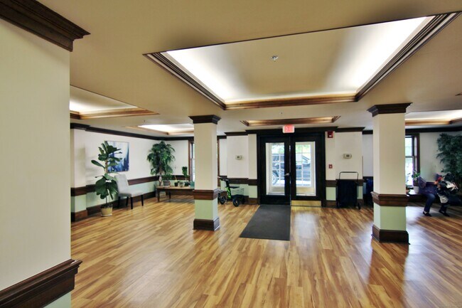 Building Photo - 59 Courtland Ave