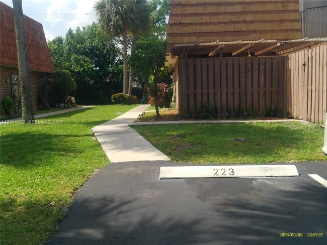 Building Photo - 8172 S Coral Cir