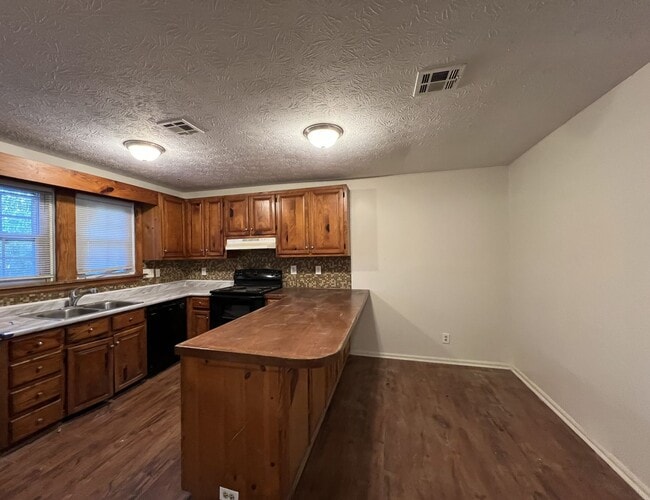 Building Photo - Home for Rent in Montgomery