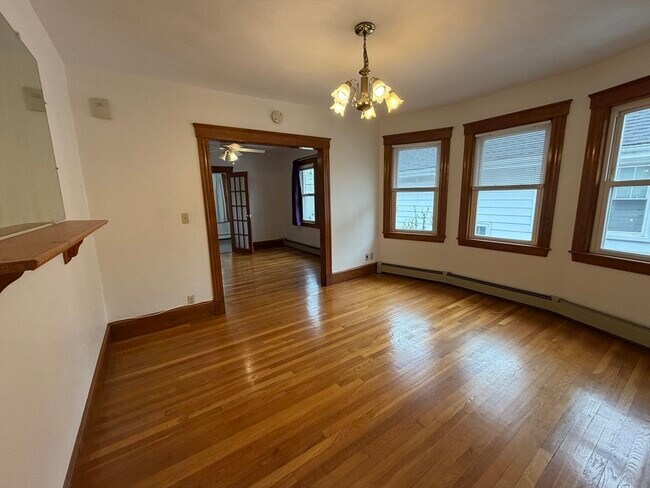 Building Photo - 227 Riverside Ave