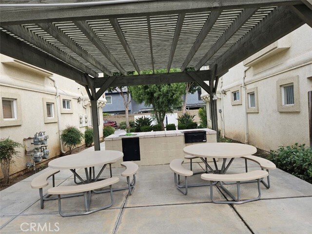 Building Photo - 1345 W Hillandale Ave