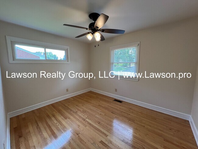Building Photo - Spacious Ranch in North Lakes