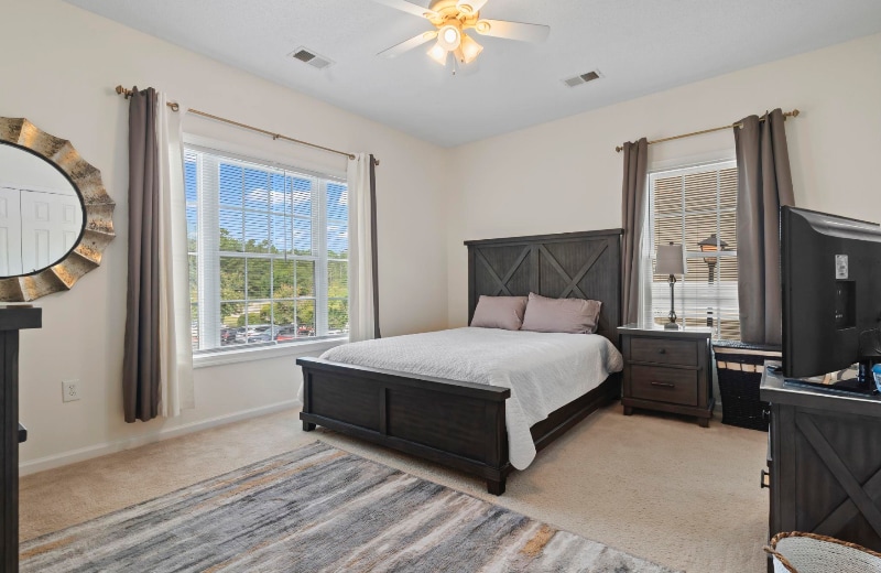 Building Photo - 2090 Cross Gate Blvd