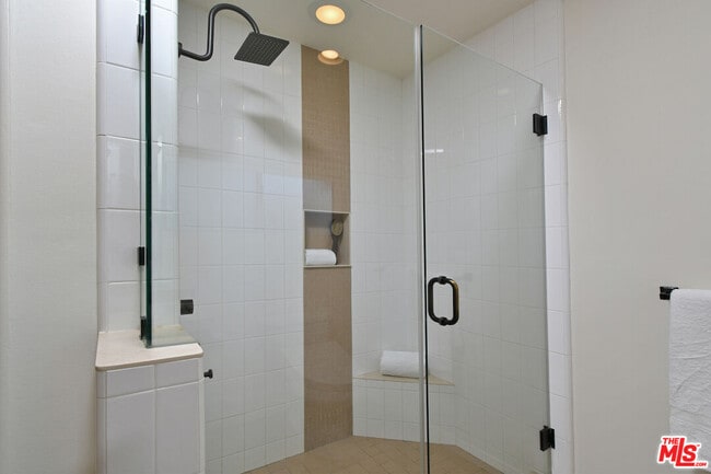 Building Photo - 12614 Morrison St