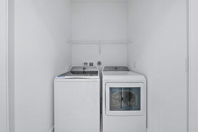 Building Photo - 5260 Beckman Ter