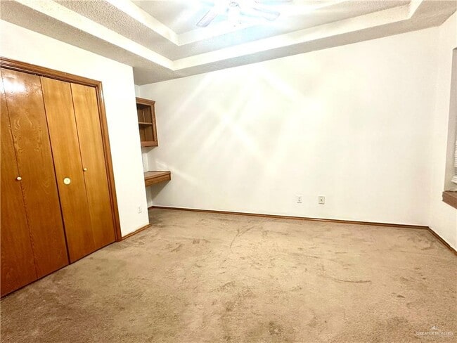 Building Photo - 1016 Fairway Dr
