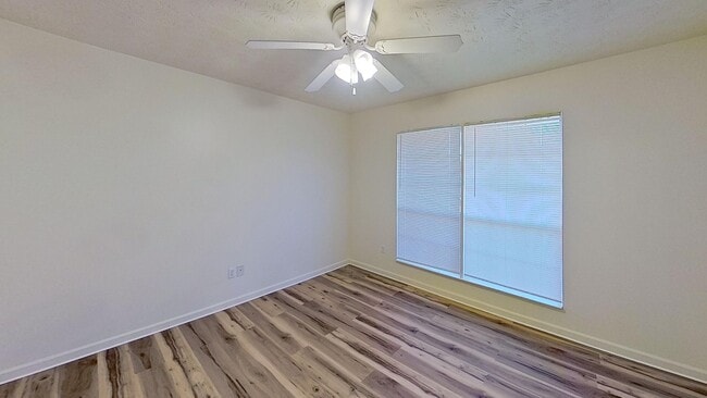 Building Photo - Three Bedroom Home Available NOW near 331 Bridge! With Solar!! Basic internet included as well!