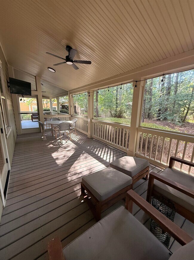 Building Photo - 1140 Starboard Dr