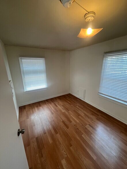Bedroom - 3852 College Ave