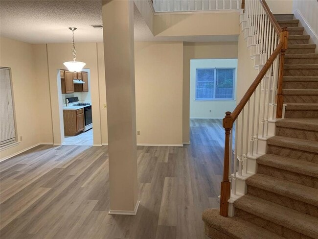 Building Photo - 10911 Grassmere Ct