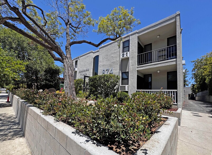Building Photo - 874 S Marengo Ave