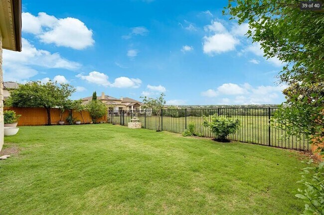 Building Photo - 4208 Bonanza Dr