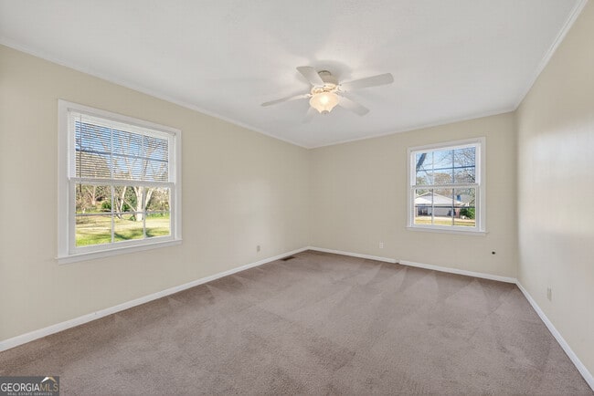 Building Photo - 741 East Ave