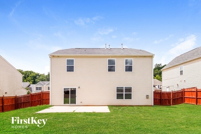 Building Photo - 6608 Championship Dr