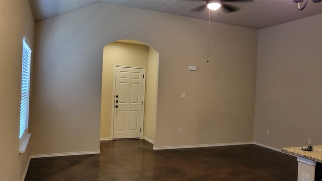 Building Photo - 152 Samuel Dr