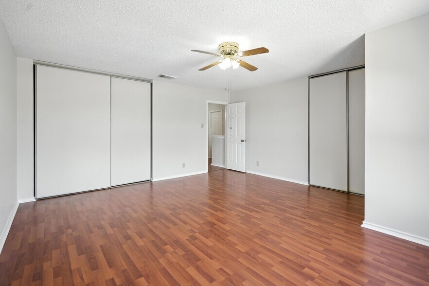 Building Photo - 2802 Redrock Trl