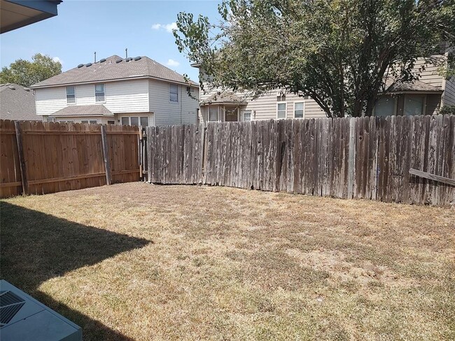Building Photo - 2842 Southampton Way