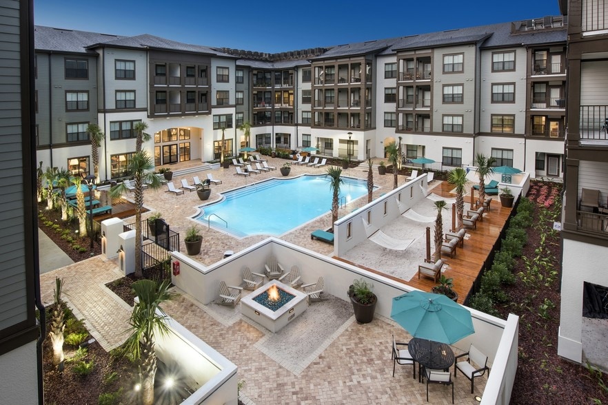 Portiva 6898 A C Skinner Pky Jacksonville FL 32256 Apartment Finder