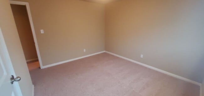 Building Photo - 249 Nomad Ln