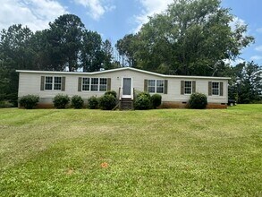 Building Photo - 1451 Columbus Rd