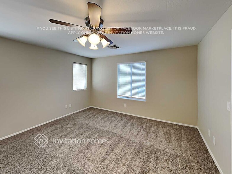 Building Photo - 2080 S Pheasant Dr