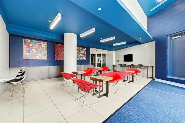 Building Photo - 7 DeKalb Ave