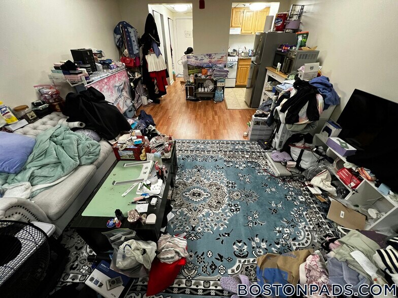 Building Photo - 62 Boylston St