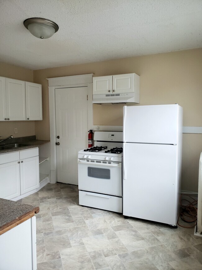 Primary Photo - 663 Blair Ave