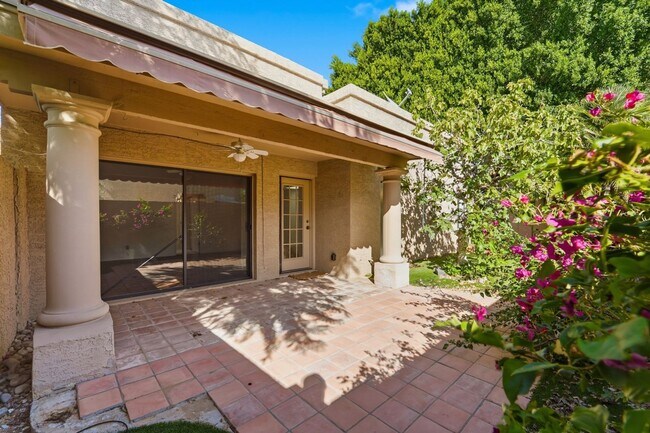 Building Photo - Welcome to this stunning 3-bedroom, 2-bathroom home in the heart of Scottsdale, AZ