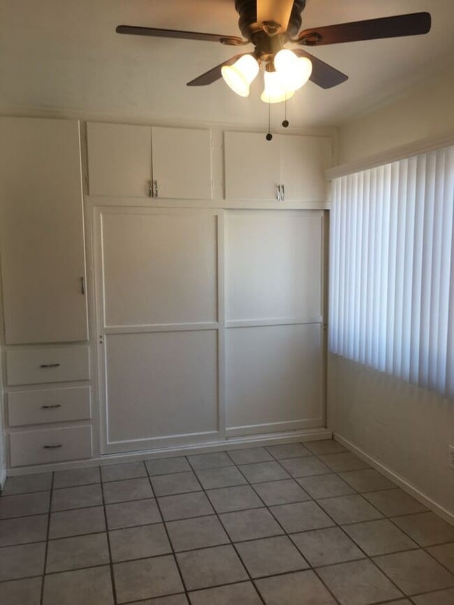 Building Photo - 1 MO Free!! Delightful Cottage Style Apartment in heart of Normal Heights!