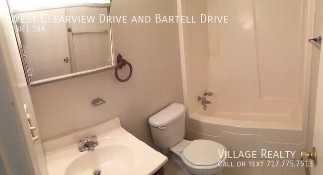 Building Photo - 91 W Clearview Dr