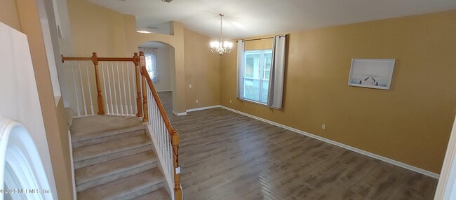 Building Photo - 10542 Castlebar Glen Dr S