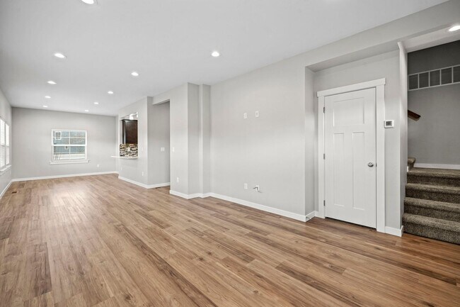 Building Photo - Introducing a Stunning 3 bedroom New Duplex! - Pets Welcome!