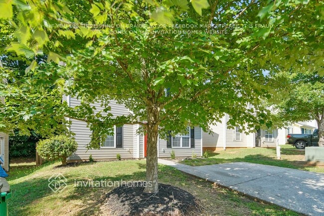 Building Photo - 236 Pangle Dr