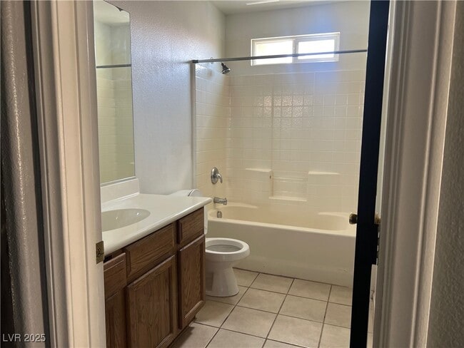 Building Photo - 2178 Trebbiano Way