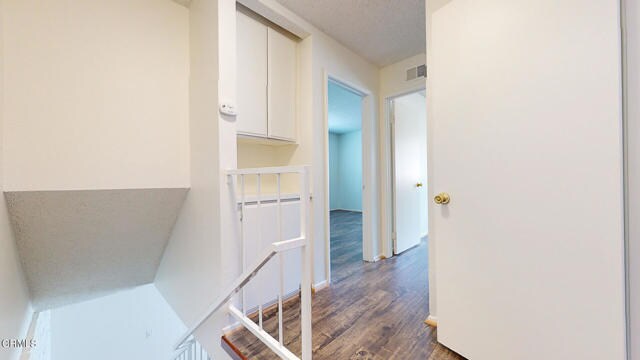 Building Photo - 1125 W Calle Del Sol