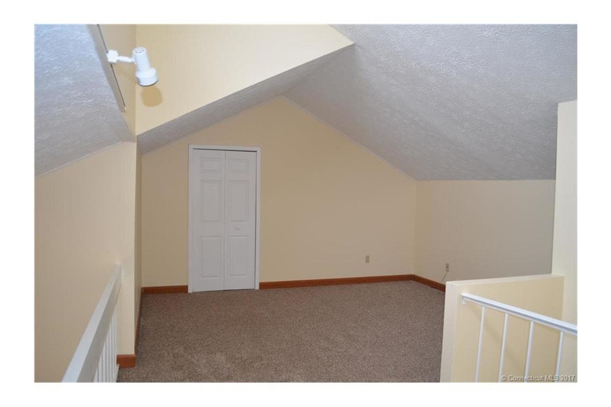 Building Photo - 23 Amato Dr