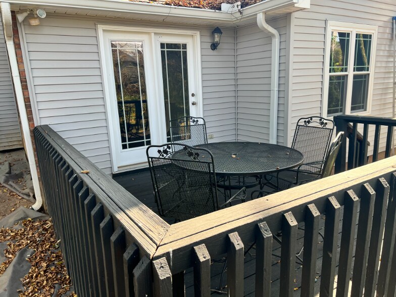 Building Photo - 2686 Douglas Ln