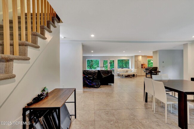 Building Photo - 4 Ivy Pl
