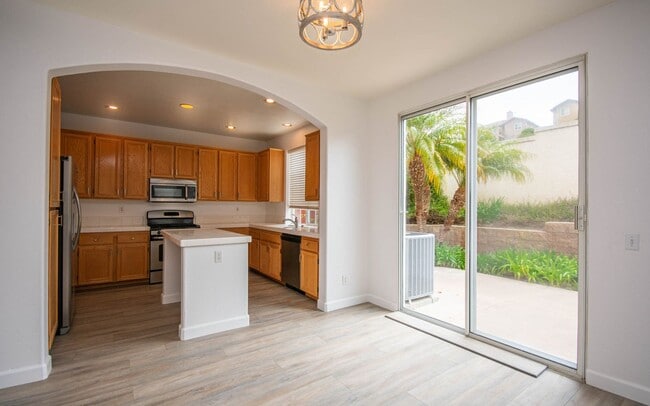 Building Photo - Stunning 3 Bedroom Home in Calavera Hills in Carlsbad